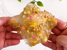 GILDED HONEYBEE CRUNCH