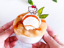 HELLO KITTY: APPLE PIE CHEESECAKE A LA MODE